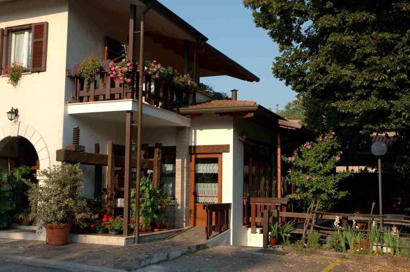 Lokanda Devetak Savogna dʼIsonzo Esterno foto